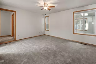 1105 SE Palmwood Ct, Bend, OR 97702 - Photo 13