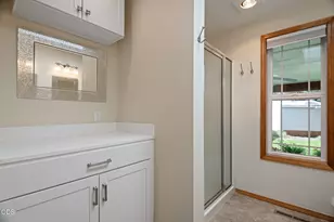 1105 SE Palmwood Ct, Bend, OR 97702 - Photo 15