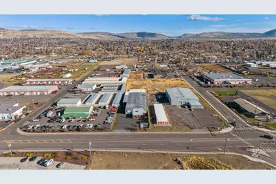 3735 Washburn Way, Klamath Falls, OR 97603 - Photo 7