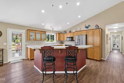 3959 Jumpoff Joe Creek Road, Grants Pass, OR 97526 - Photo 11