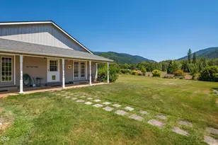 3959 Jumpoff Joe Creek Rd, Grants Pass, OR 97526 - Photo 29