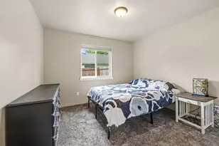 1003 SE Grandview Ave, Grants Pass, OR 97527 - Photo 37