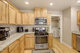 1003 SE Grandview Ave, Grants Pass, OR 97527 - Photo 7