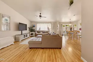 1003 SE Grandview Ave, Grants Pass, OR 97527 - Photo 15
