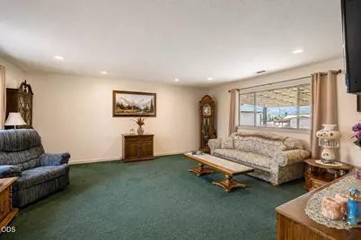 6181 Thistle Lane, Central Point, OR 97502 - Photo 9