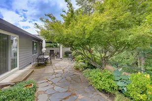 3343 Edgewater Dr, Medford, OR 97504 - Photo 39