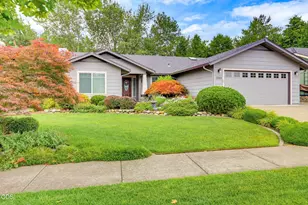 3343 Edgewater Dr, Medford, OR 97504 - Photo 1