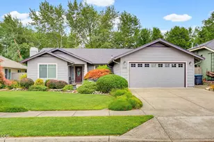 3343 Edgewater Dr, Medford, OR 97504 - Photo 3
