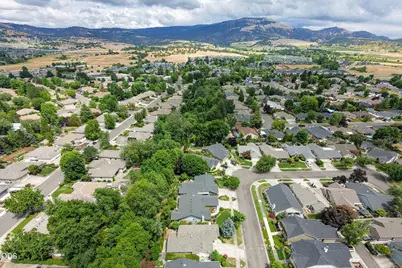 3343 Edgewater Drive, Medford, OR 97504 - Photo 7
