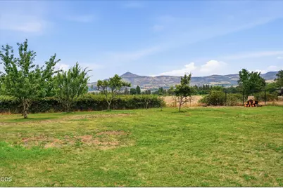2298 Camp Baker Road, Medford, OR 97501 - Photo 47