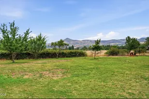 2298 Camp Baker Rd, Medford, OR 97501 - Photo 47