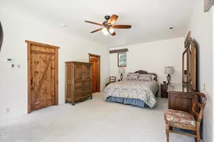 2298 Camp Baker Rd, Medford, OR 97501 - Photo 17