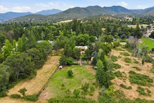 2298 Camp Baker Rd, Medford, OR 97501 - Photo 49
