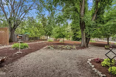 2298 Camp Baker Road, Medford, OR 97501 - Photo 33