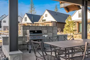 3266 NW Celilo Ln, Bend, OR 97703 - Photo 29