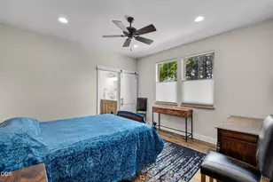 1087 N Lavender Ln, Sisters, OR 97759 - Photo 13