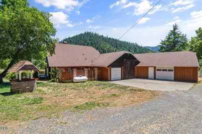 12974 E Evans Creek Road, Rogue River, OR 97537 - Photo 3