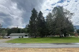 8122 New Hope Rd, Grants Pass, OR 97527 - Photo 17