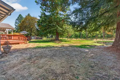 8122 New Hope Road, Grants Pass, OR 97527 - Photo 57