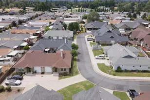 740 SW Kinsington Ct Ct, Grants Pass, OR 97526 - Photo 1