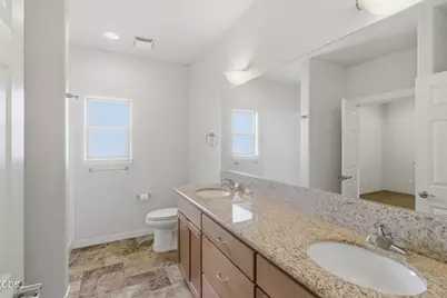 740 SW Kinsington Court Court #740 741 744 745, Grants Pass, OR 97526 - Photo 13