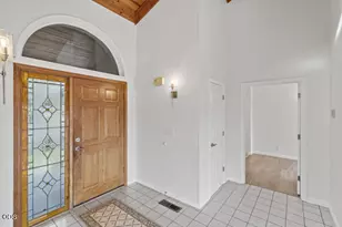 465 Strawberry Hill Ln, Jacksonville, OR 97530 - Photo 13