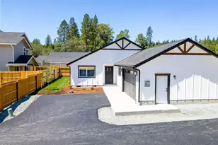 2716 Denton Trail, Grants Pass, OR 97527 - Photo 3