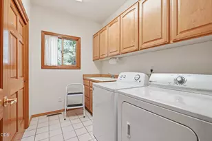 3465 NW Conrad Dr, Bend, OR 97703 - Photo 35