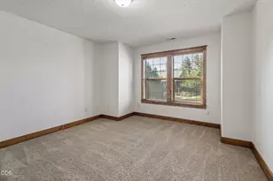 20483 SE Blue Ridge Ln, Bend, OR 97702 - Photo 29