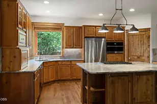 20483 SE Blue Ridge Ln, Bend, OR 97702 - Photo 11