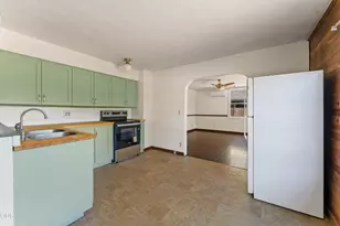 1711 SW J St, Grants Pass, OR 97526 - Photo 5
