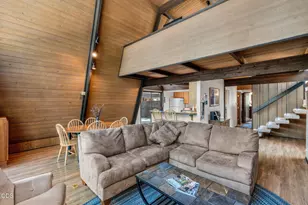57165 Mink Ln, Sunriver, OR 97707 - Photo 9
