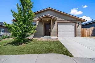 919 SE Maliah Ave, Madras, OR 97741 - Photo 1
