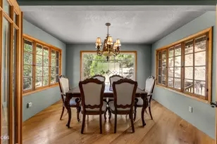919 Scott Dr, Grants Pass, OR 97527 - Photo 9