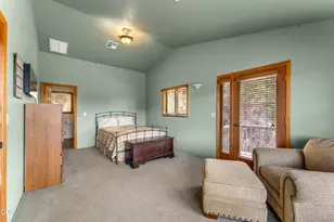919 Scott Dr, Grants Pass, OR 97527 - Photo 21