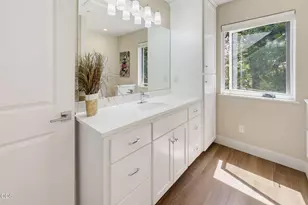 225 Grandview Dr, Ashland, OR 97520 - Photo 79