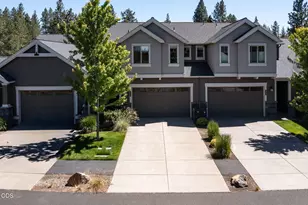 60507 Hedgewood, Bend, OR 97702 - Photo 3