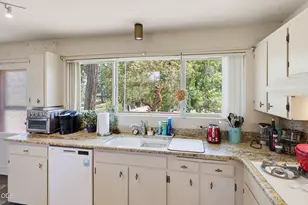 238 Citadel Rd, Trail, OR 97541 - Photo 5