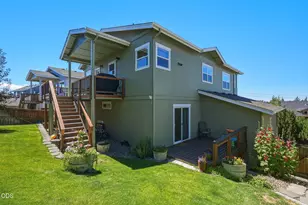 63776 Hunters Cir, Bend, OR 97701 - Photo 5
