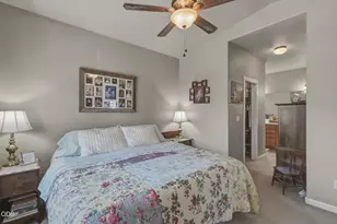 63776 Hunters Cir, Bend, OR 97701 - Photo 19