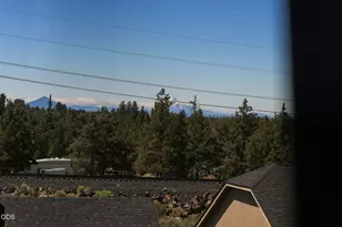 63776 Hunters Cir, Bend, OR 97701 - Photo 41