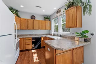 1345 NE 3rd St, Redmond, OR 97756 - Photo 9