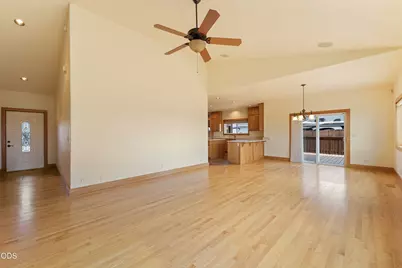 3099 SW Cascade Vista Drive, Redmond, OR 97756 - Photo 7