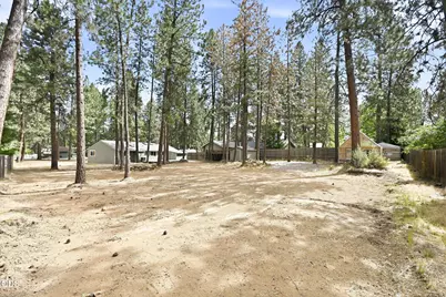 19637 Poplar Street, Bend, OR 97702 - Photo 31