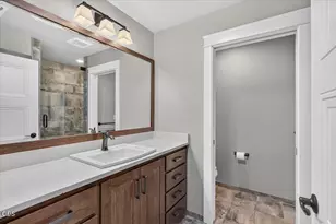 4048 Fieldbrook Ave, Medford, OR 97504 - Photo 47