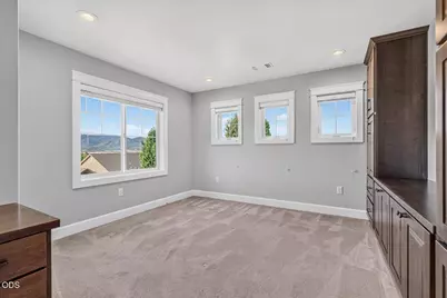 4048 Fieldbrook Avenue, Medford, OR 97504 - Photo 53