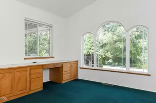 279 Ridgefield Rd, Grants Pass, OR 97527 - Photo 23