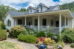279 Ridgefield Rd, Grants Pass, OR 97527 - Photo 3