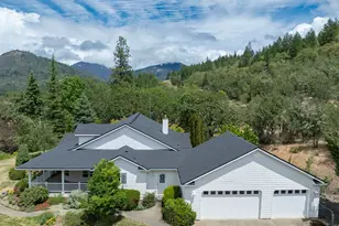 279 Ridgefield Rd, Grants Pass, OR 97527 - Photo 55