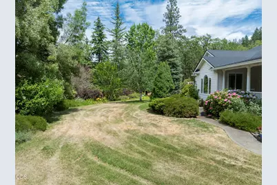 279 Ridgefield Road, Grants Pass, OR 97527 - Photo 39
